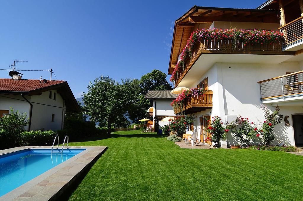 Haus Rosengarten Tirolo Luaran gambar